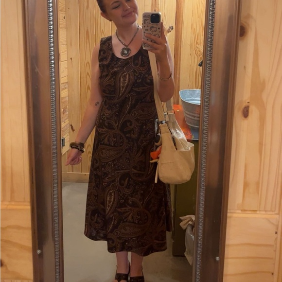 Meet your Posher, Ember - Picture 3 of 4